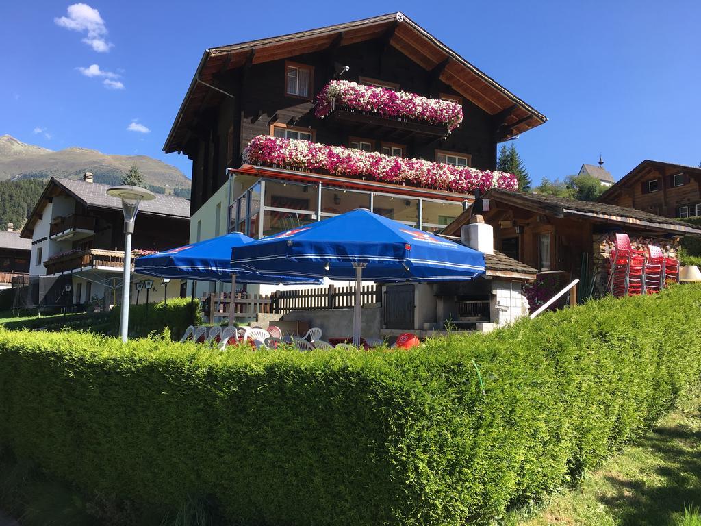 Hotel Haus Muehlebach Ernen Buitenkant foto