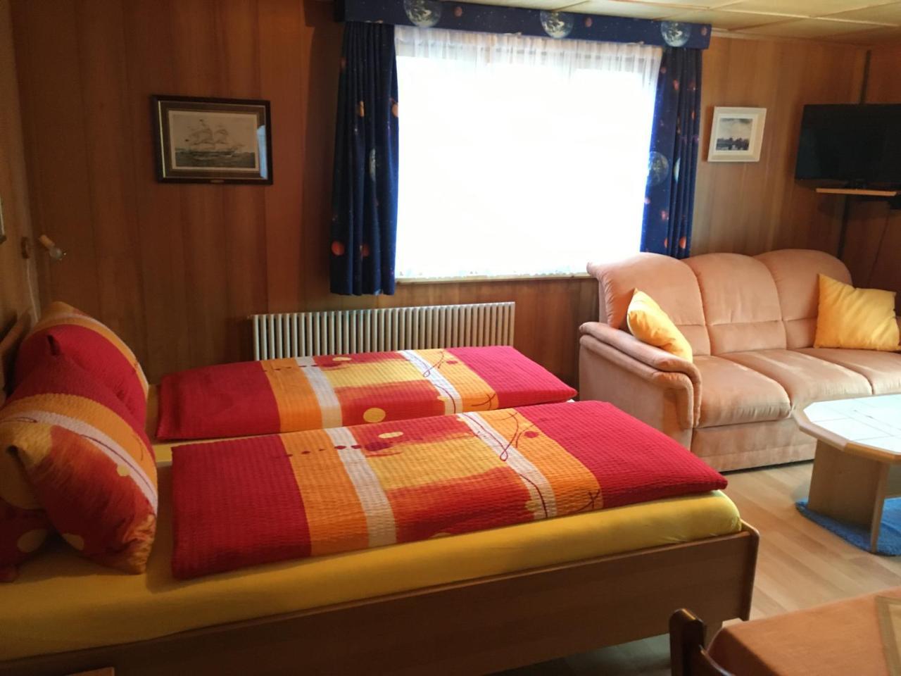 Hotel Haus Muehlebach Ernen Buitenkant foto